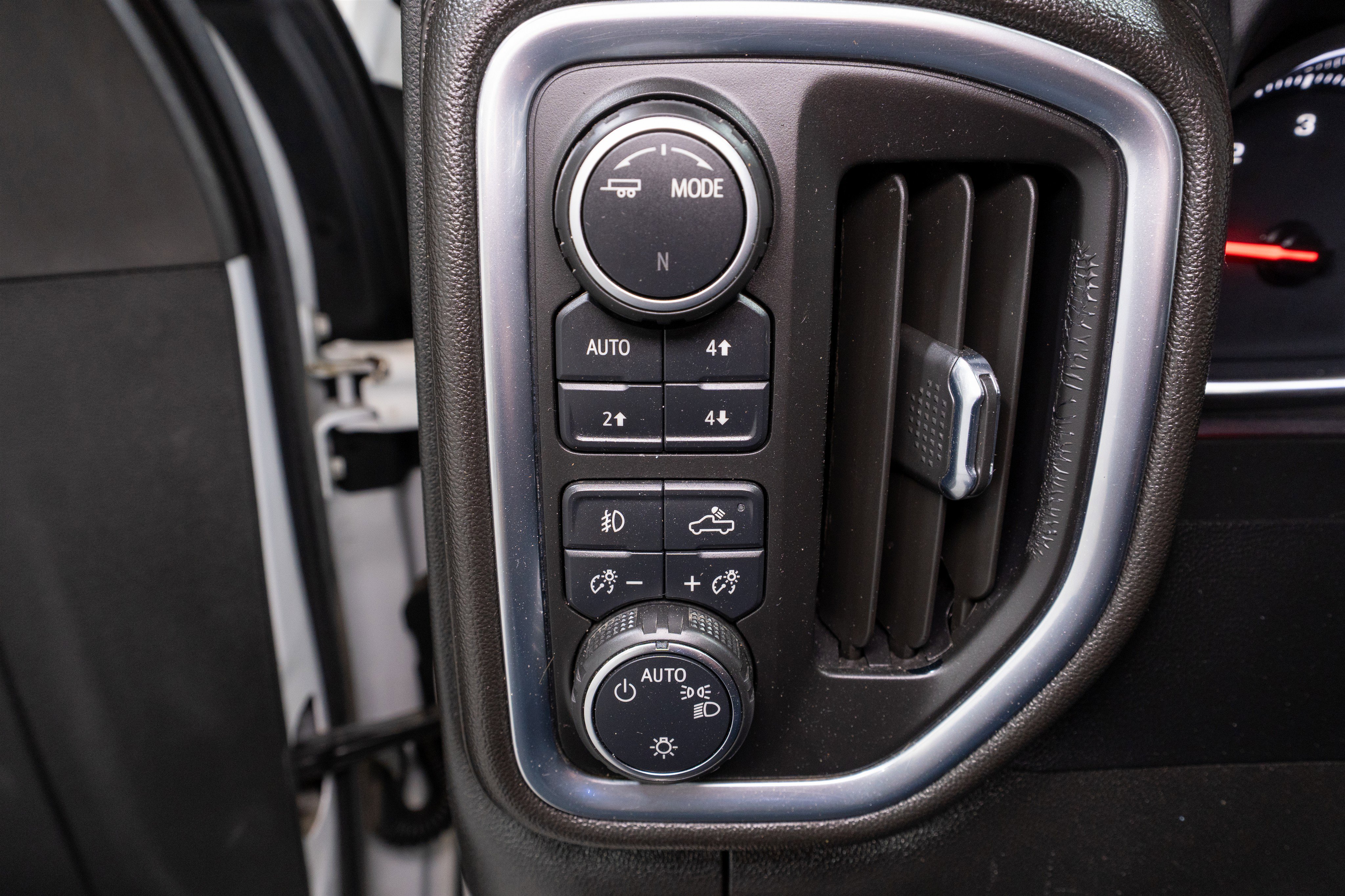 Used 2022 Chevrolet Silverado 3500 LT w/ Convenience Package AWD/4WD image 27