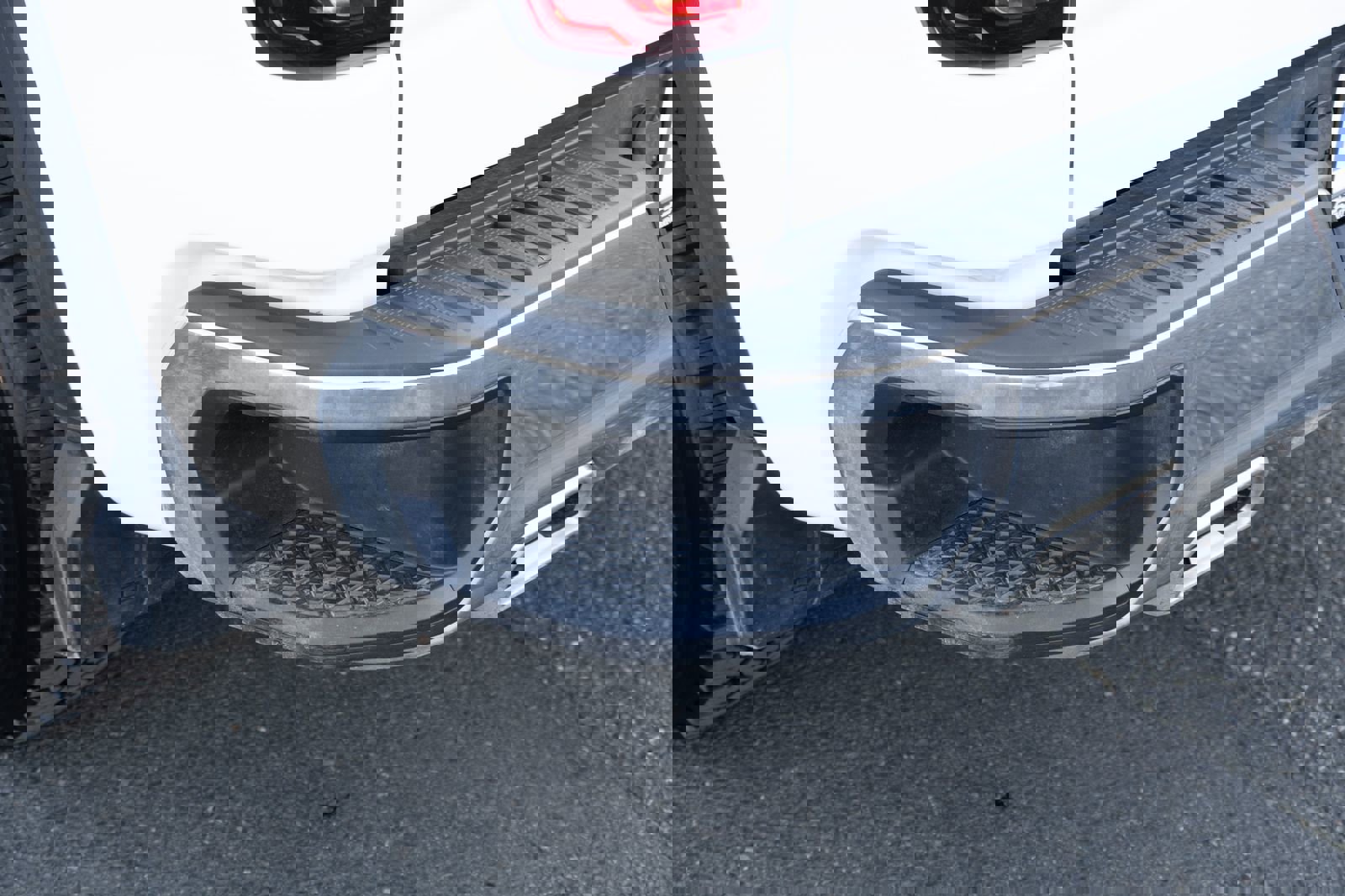 Used 2024 GMC Sierra 1500 SLE w/ Preferred Package image 24