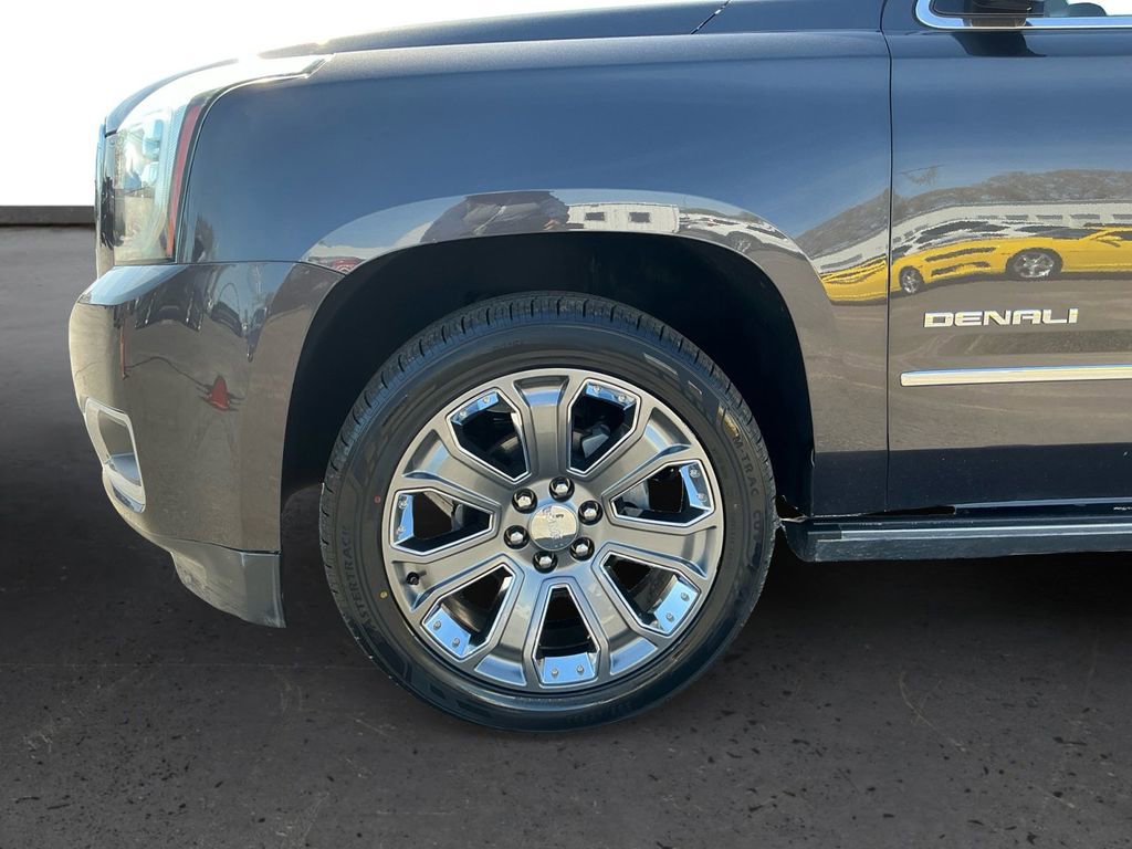 Used 2015 GMC Yukon Denali w/ Open Road Package image 13