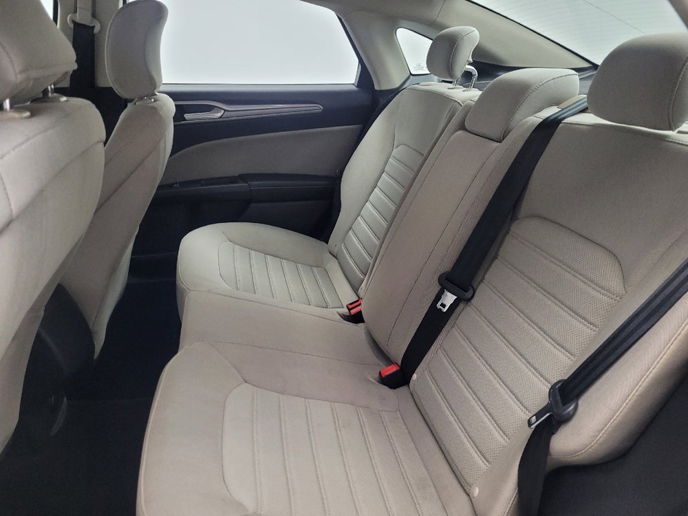 Used 2019 Ford Fusion S image 18