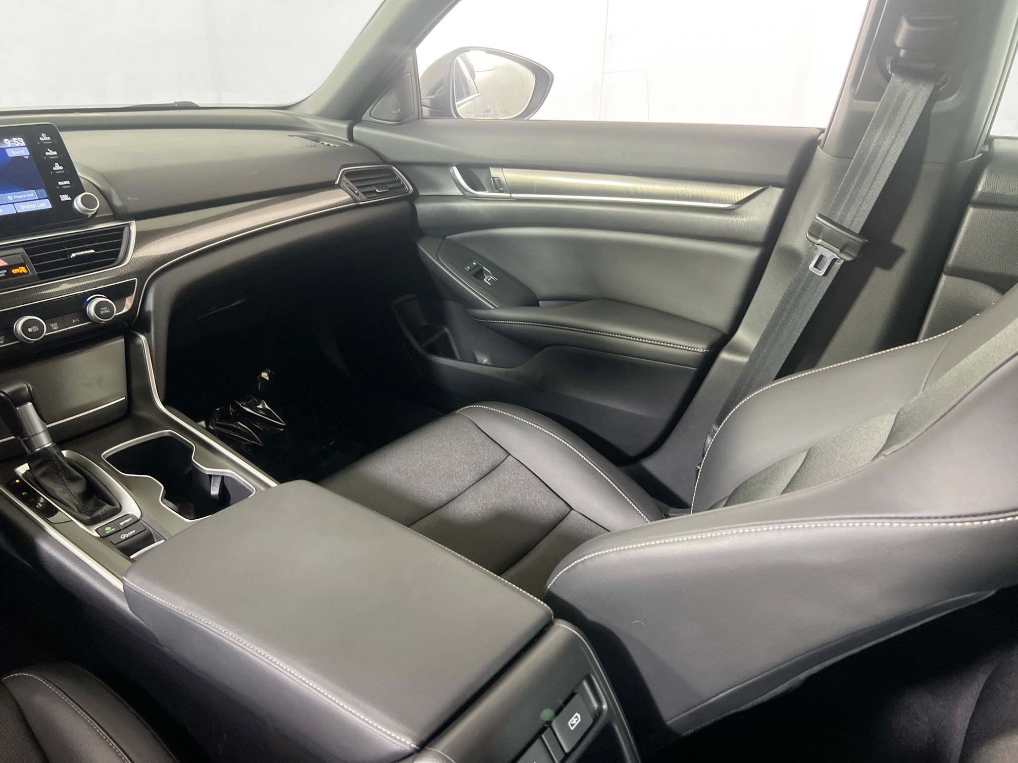 Used 2022 Honda Accord Sport image 21