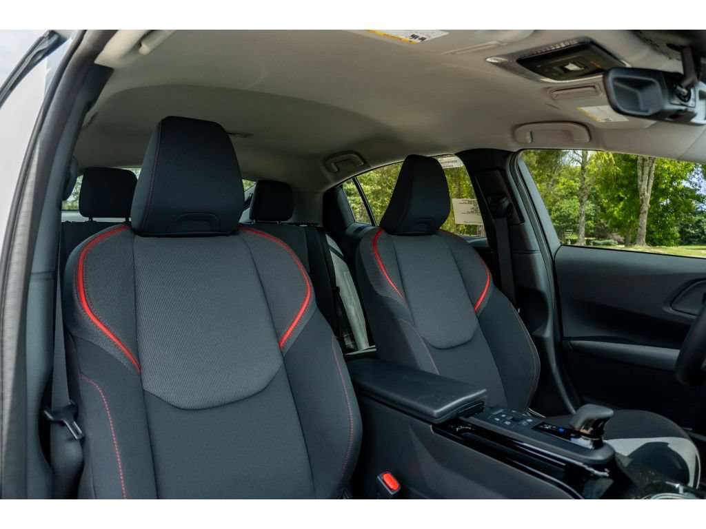 New 2026 Toyota Prius Plug-In Hybrid FWD image 17