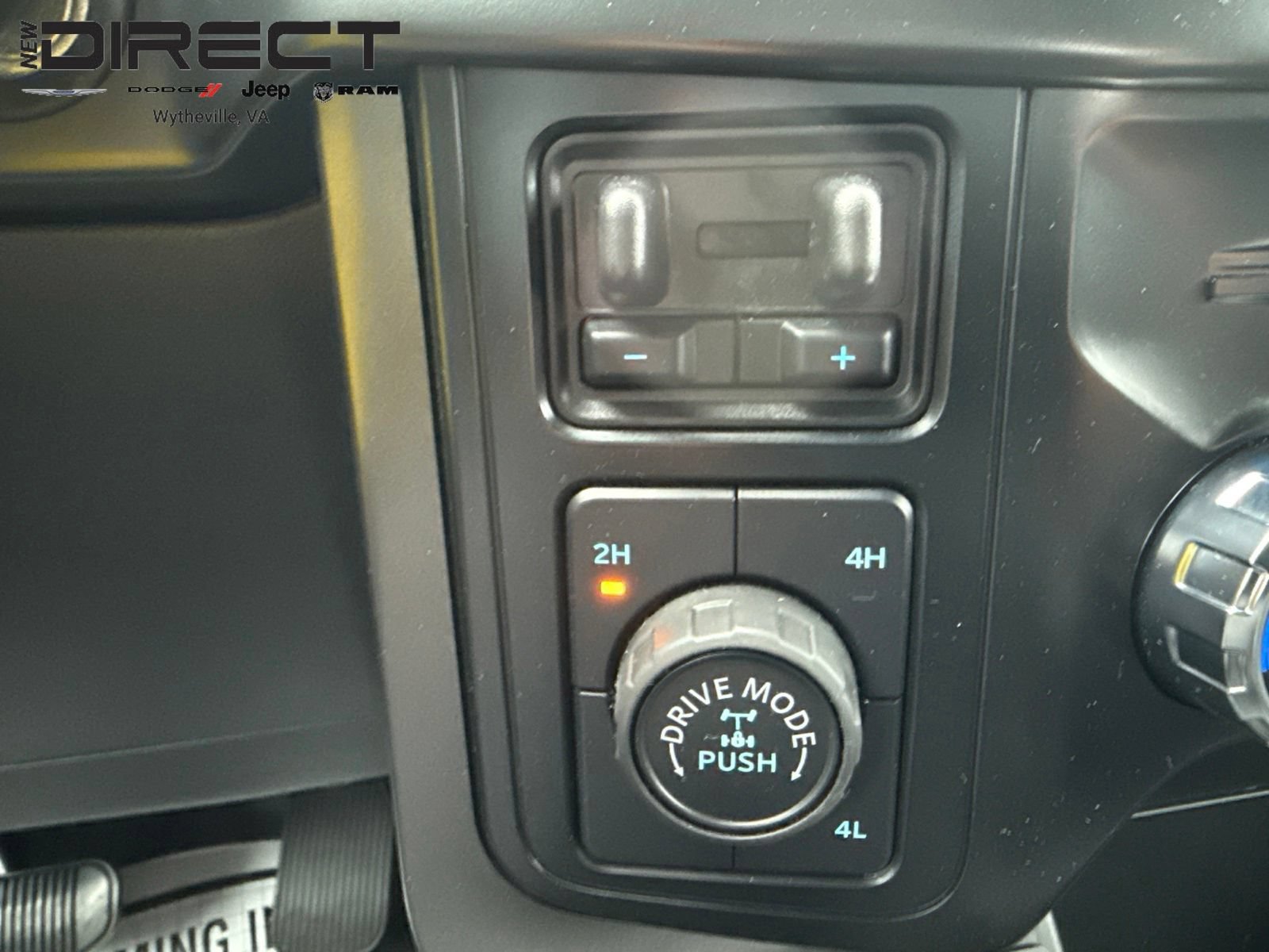 Used 2024 Ford F150 XLT w/ FX4 Off-Road Package AWD/4WD image 23