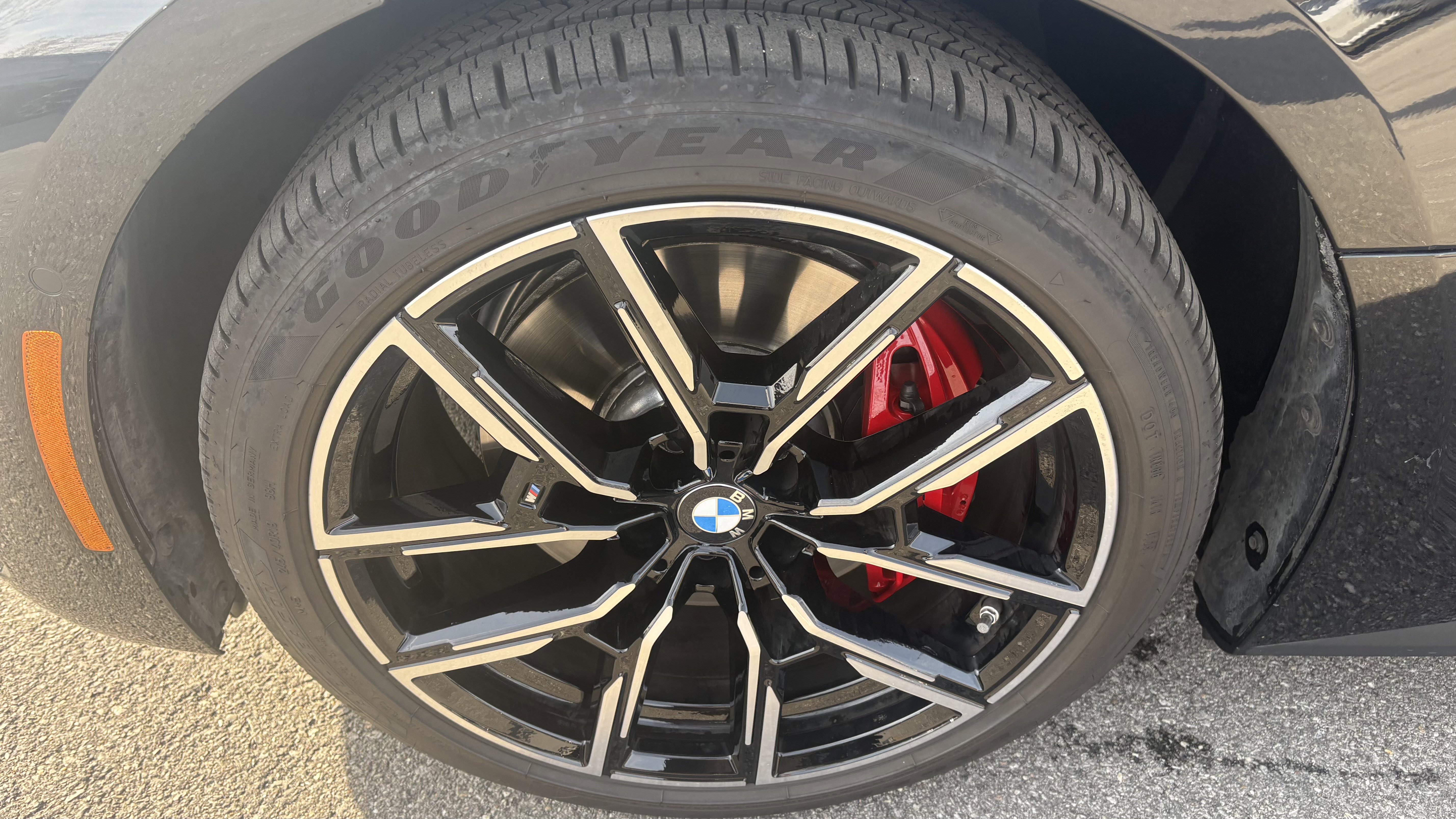 Used 2025 BMW i4 M50 w/ Premium Package image 12