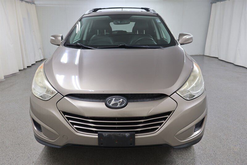 Used 2012 Hyundai Tucson GLS AWD/4WD image 2