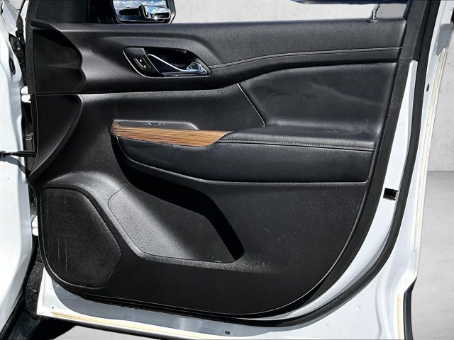 Used 2020 GMC Acadia SLE FWD image 19