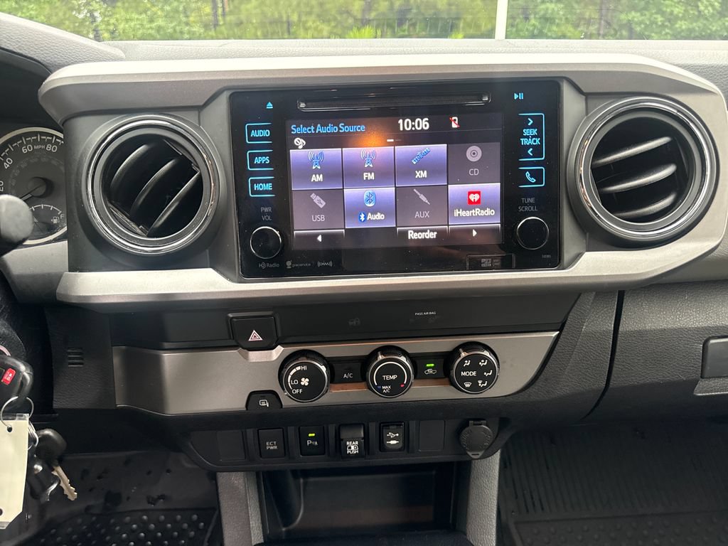 Used 2019 Toyota Tacoma SR5 RWD image 18