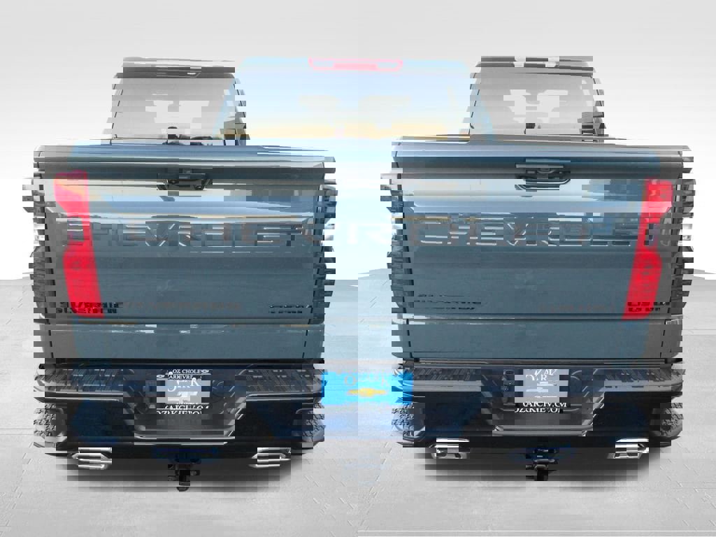 New 2026 Chevrolet Silverado 1500 Custom Trail Boss w/ LPO, Dark Essentials Package image 4