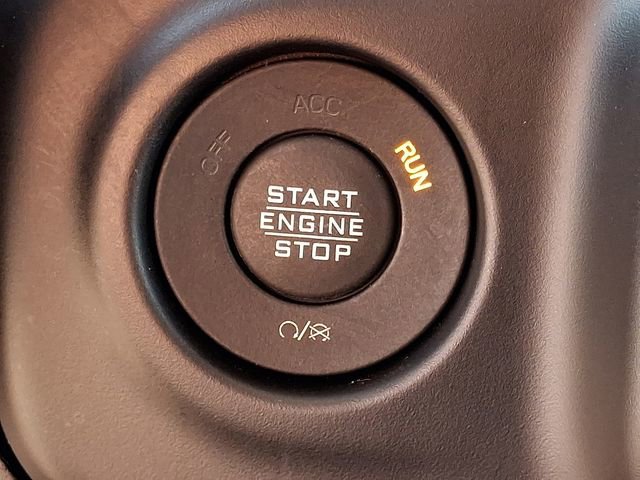 Used 2023 Jeep Gladiator Rubicon w/ LED Lighting Group AWD/4WD image 23