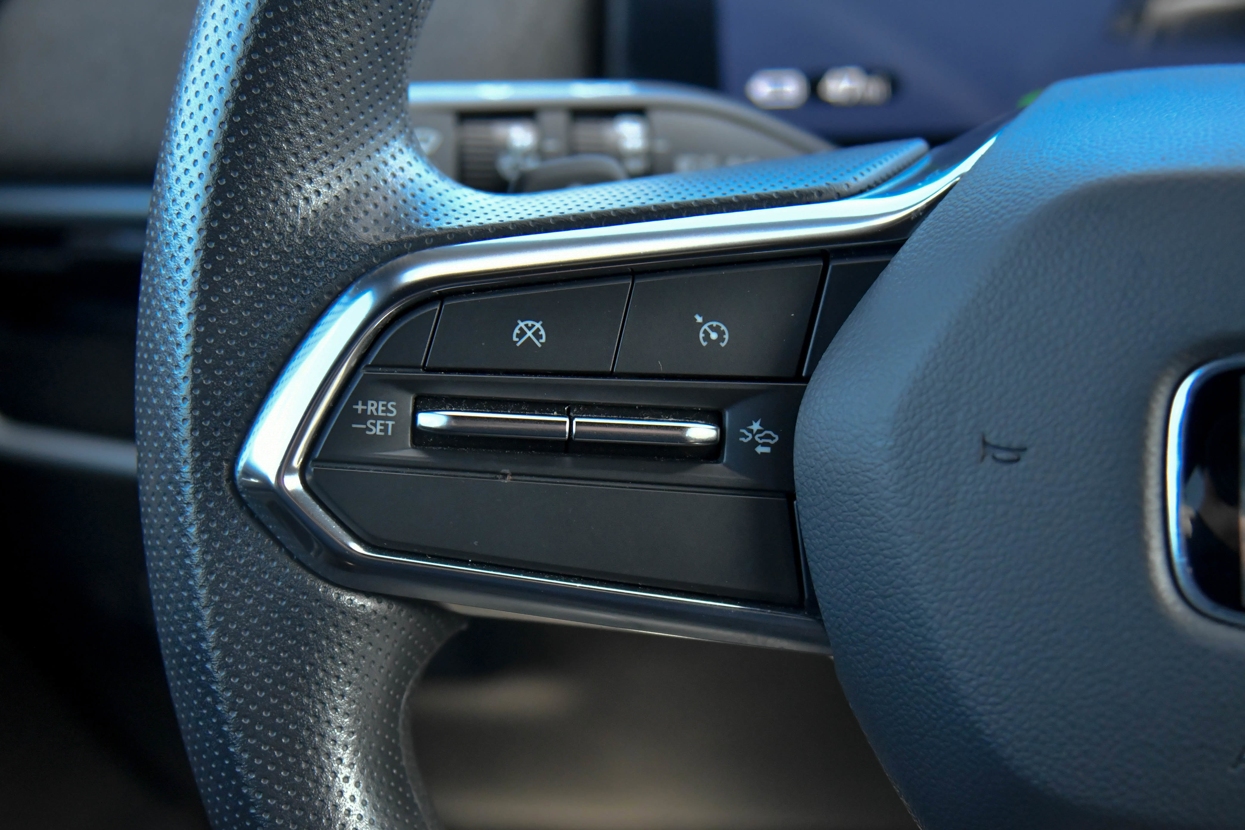 Used 2024 Honda Prologue EX image 35