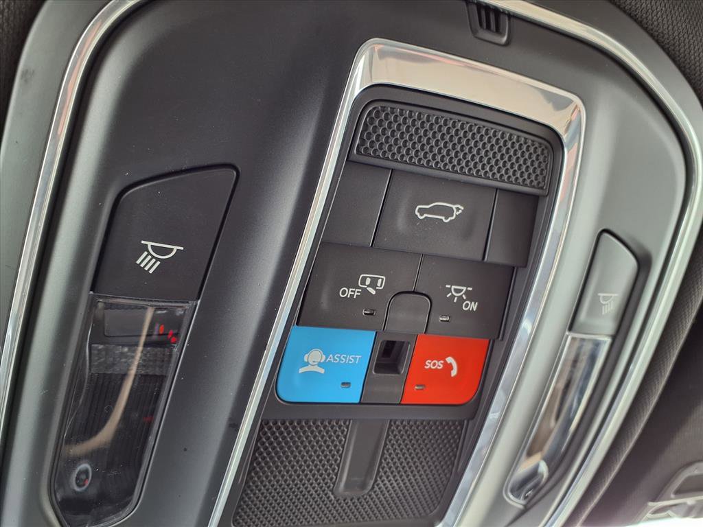 Used 2024 Jeep Grand Cherokee Limited image 17