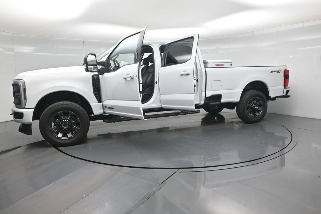 Used 2024 Ford F350 Lariat w/ Lariat Ultimate Package image 40