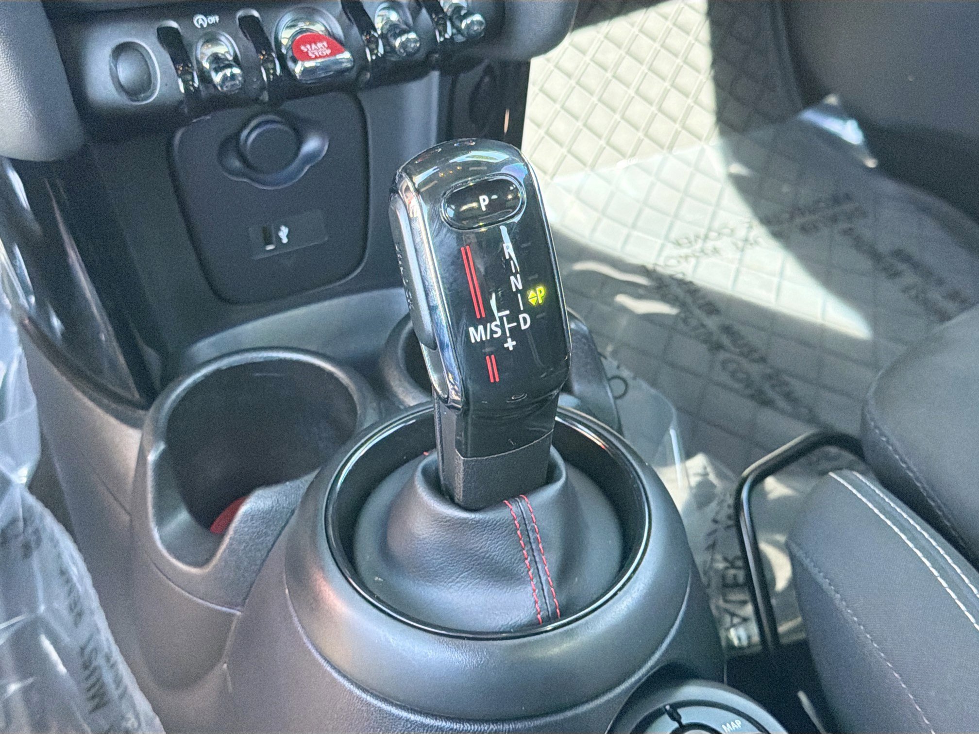 Used 2021 MINI Cooper S w/ 6.5" Touchscreen Package image 24