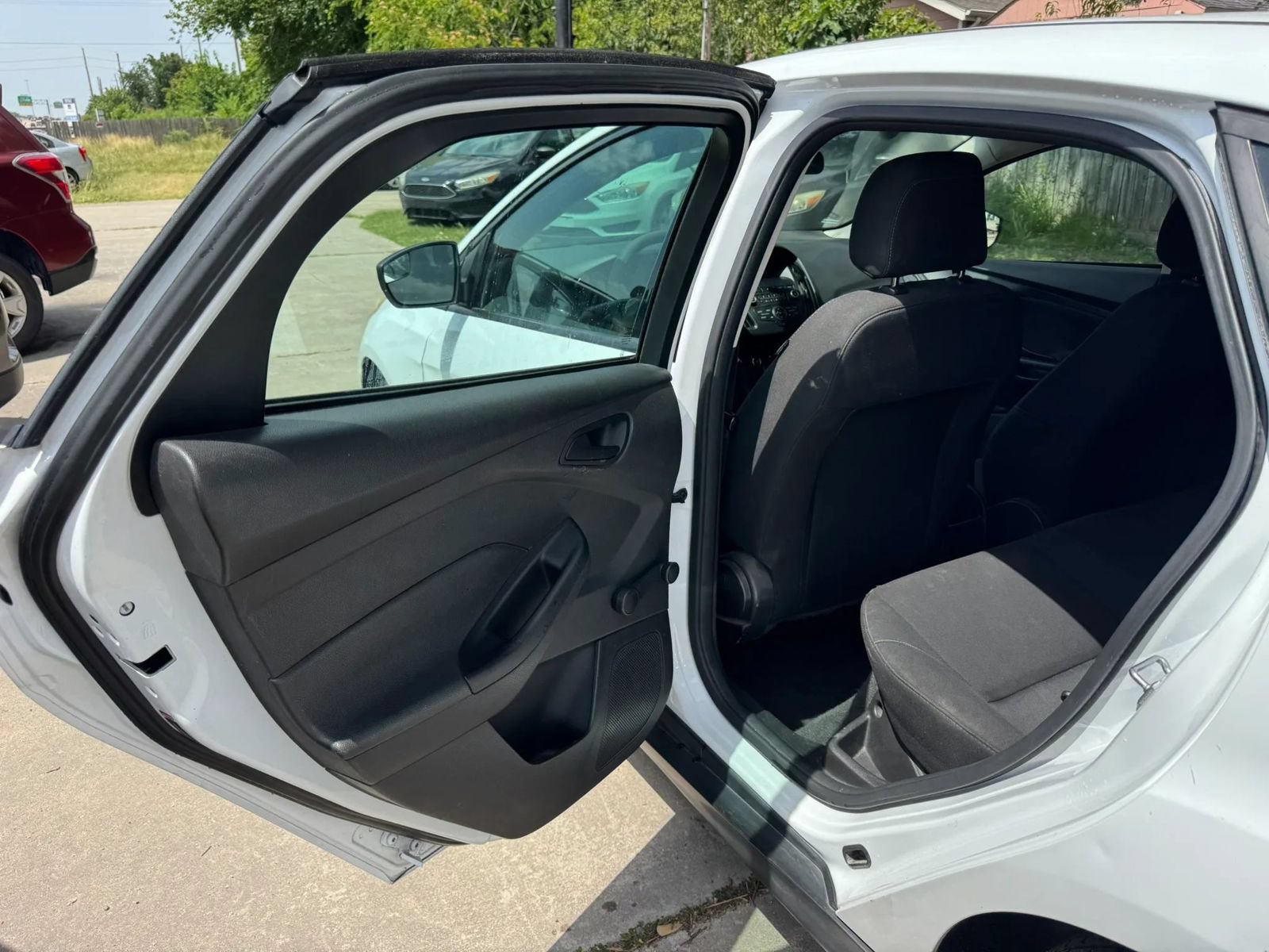 Used 2018 Ford Focus S FWD image 17
