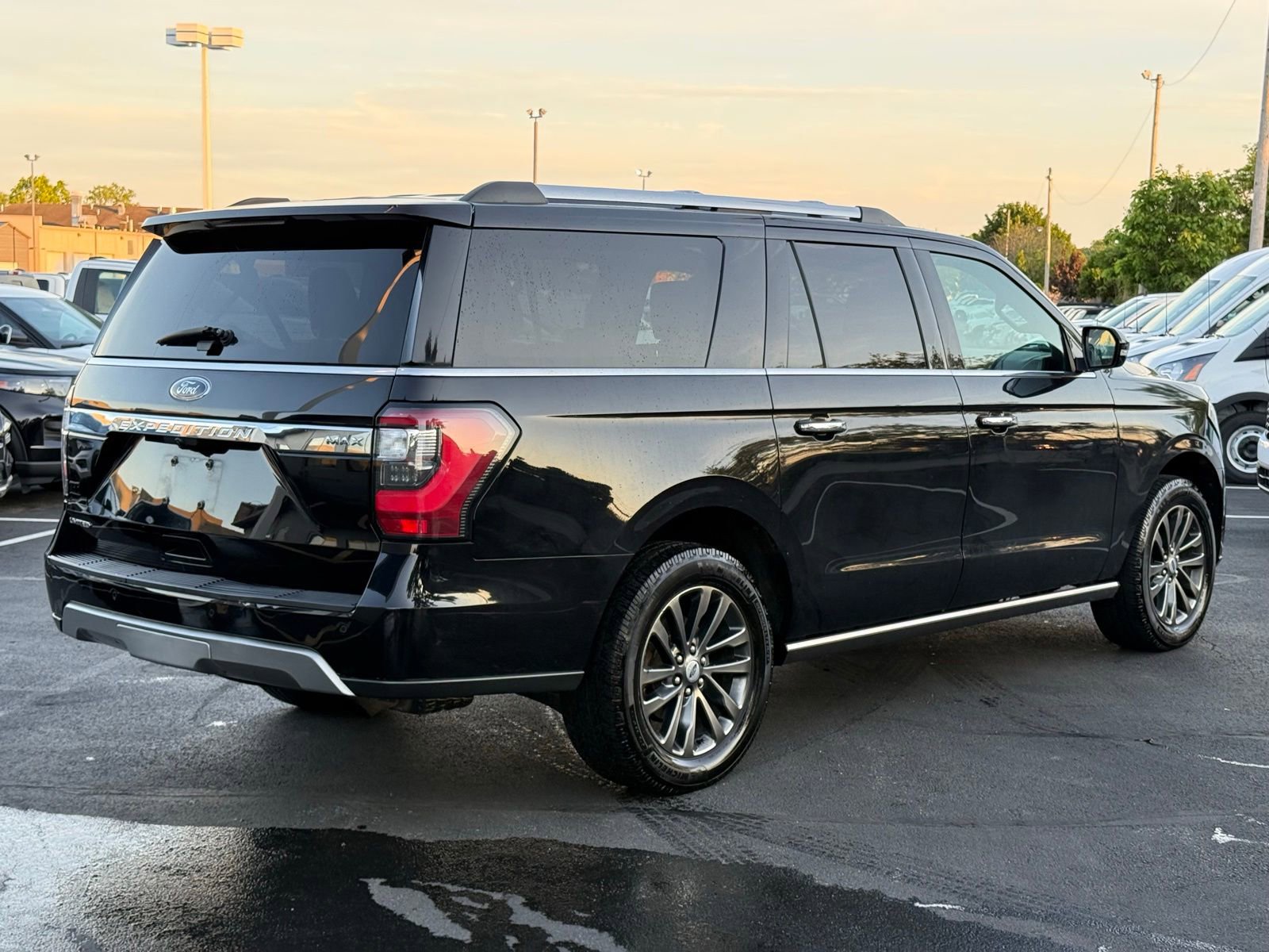 Used 2020 Ford Expedition Max Limited AWD/4WD image 4