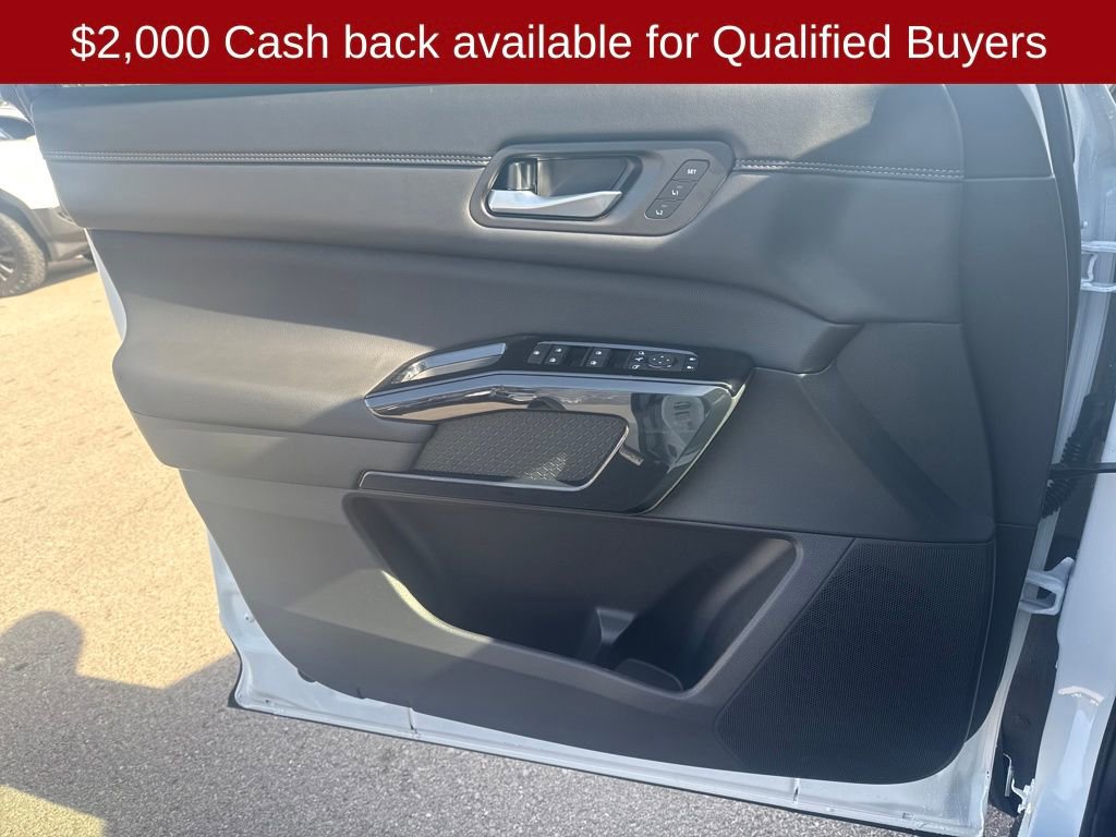 New 2026 Nissan Pathfinder Platinum image 11