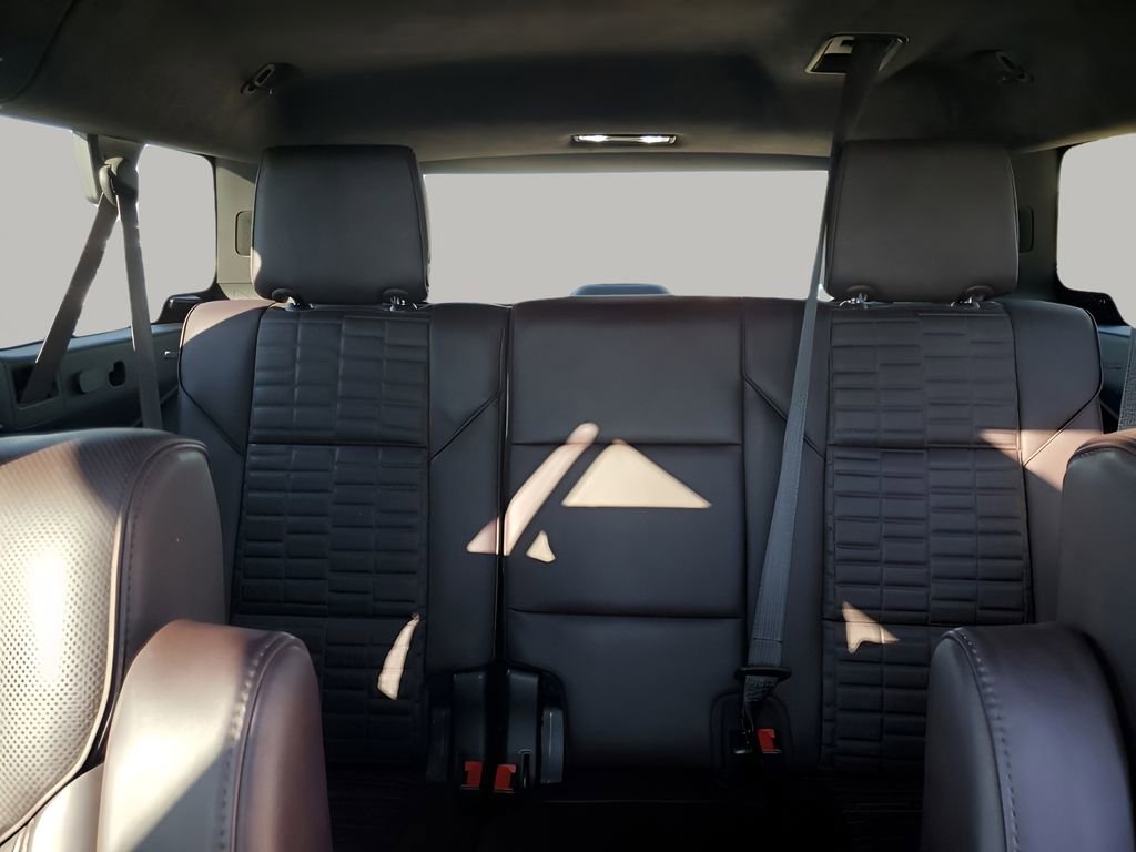 Certified 2023 Cadillac Escalade ESV Premium Luxury Platinum w/ LPO, Radiant Package image 27