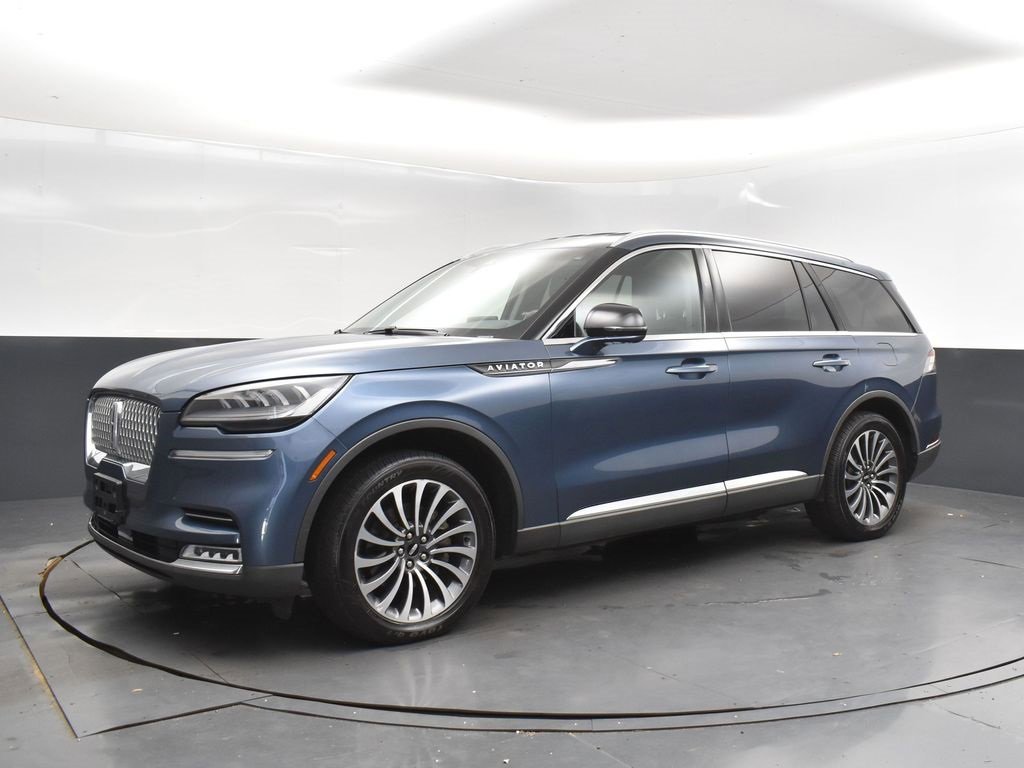 Used 2020 Lincoln Aviator Reserve w/ Class IV Trailer Tow Package image 3