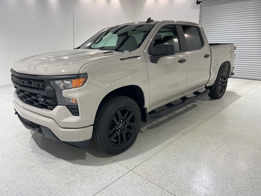 New 2026 Chevrolet Silverado 1500 Custom w/ Turbomax Blackout Package