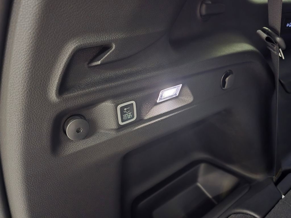 New 2025 Jeep Grand Cherokee L Altitude AWD/4WD image 41