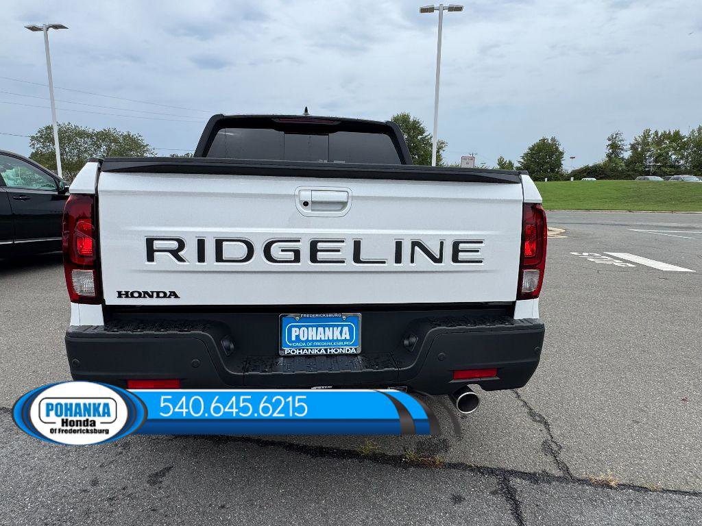 New 2026 Honda Ridgeline Black Edition image 4