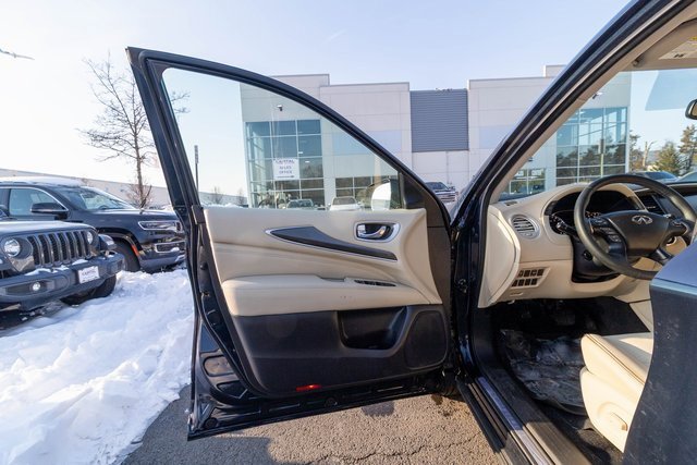 Used 2018 INFINITI QX60 Luxe image 37