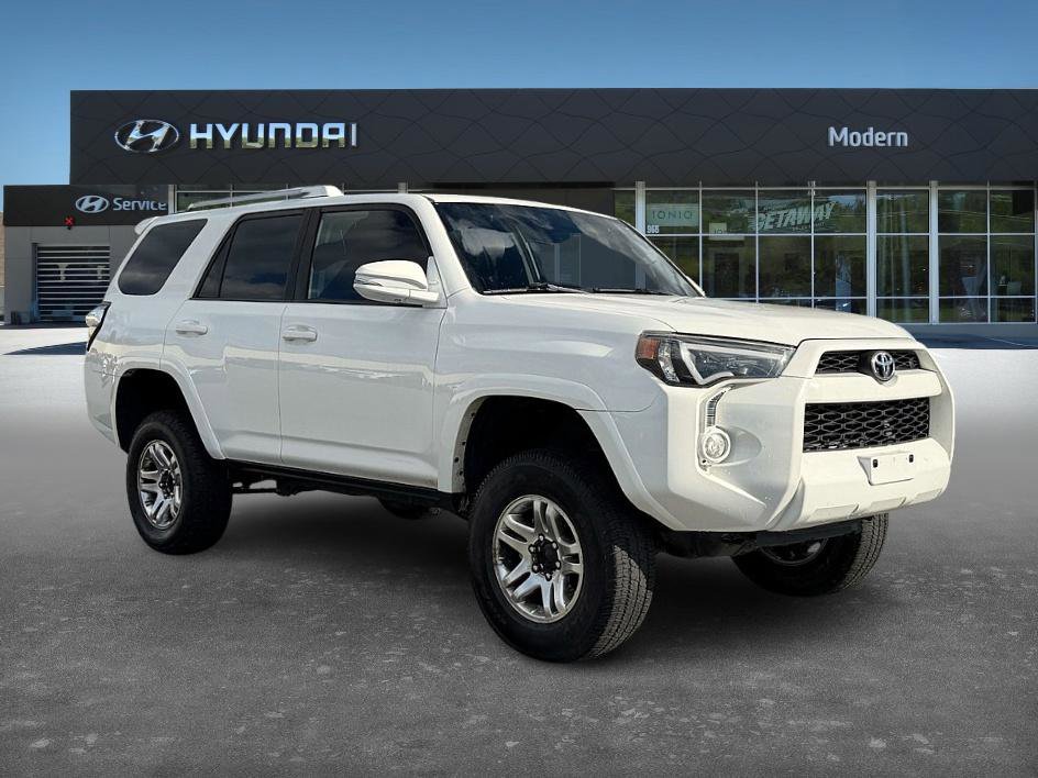 Used 2019 Toyota 4Runner SR5 Premium image 2