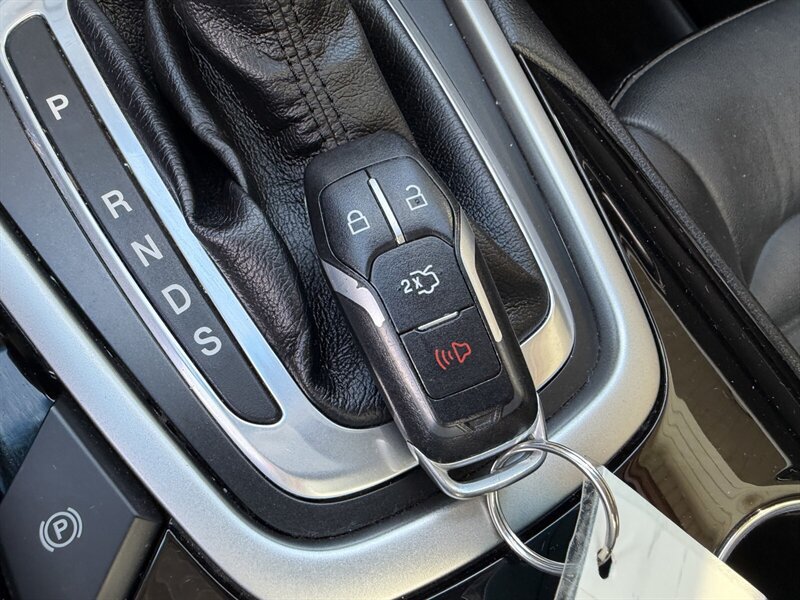 Used 2015 Ford Edge SEL w/ Equipment Group 201A AWD/4WD image 25