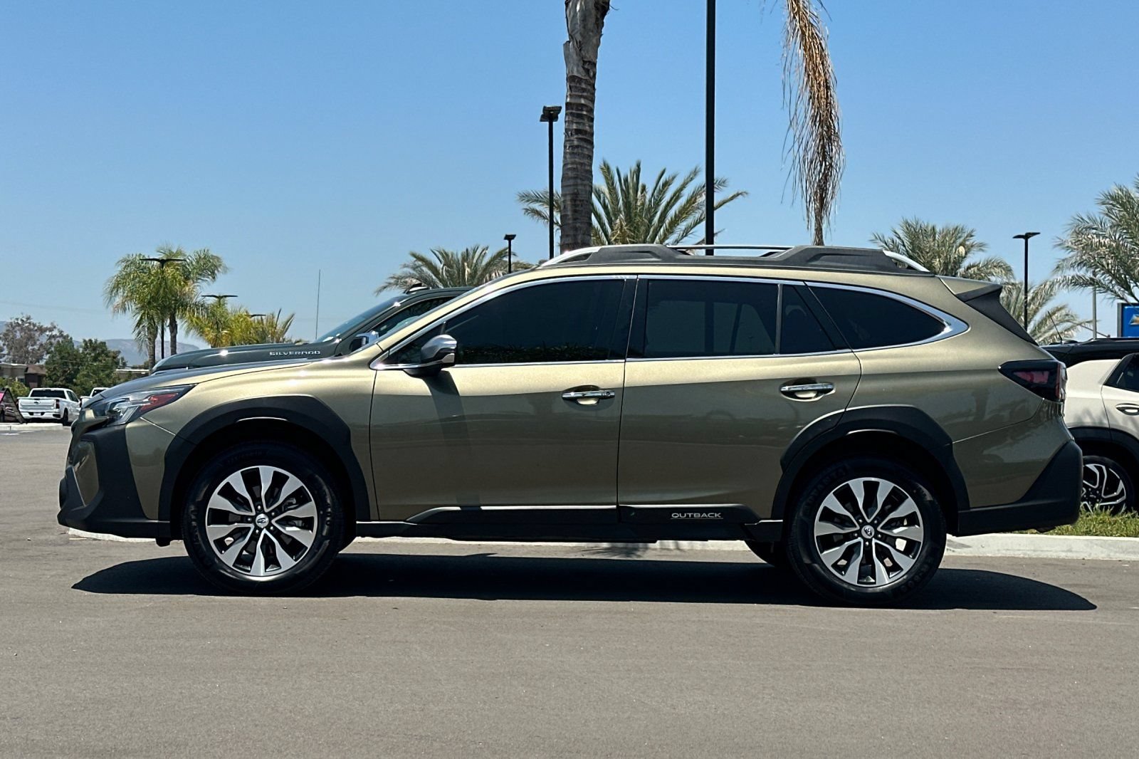 Used 2023 Subaru Outback Touring XT AWD/4WD image 7
