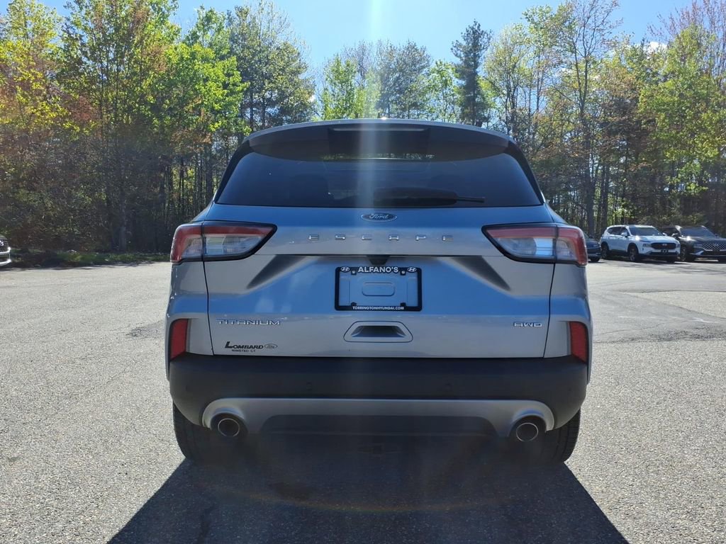 Used 2022 Ford Escape Titanium w/ Titanium Elite Package AWD/4WD image 8