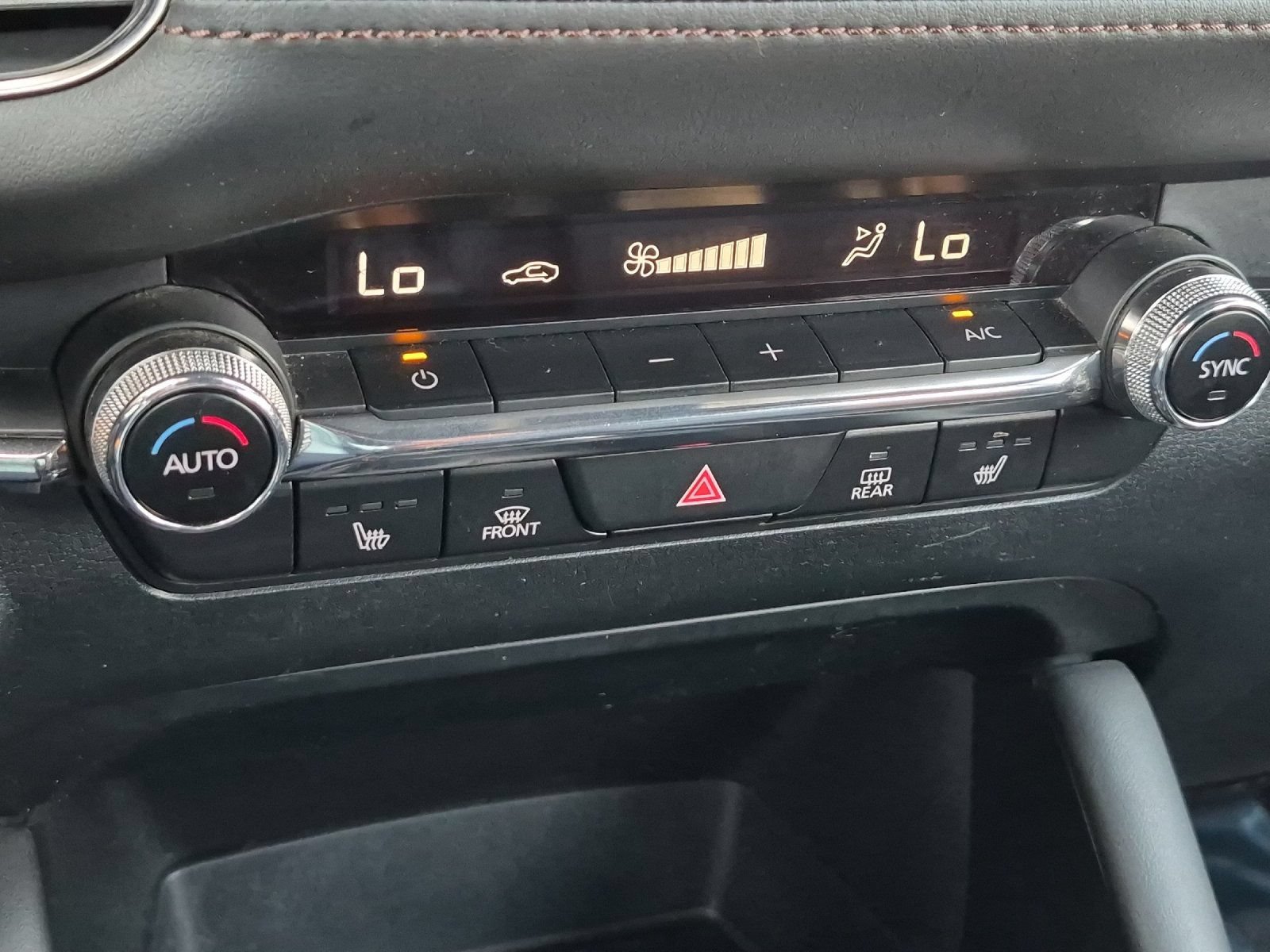 Used 2021 MAZDA MAZDA3 s FWD image 19