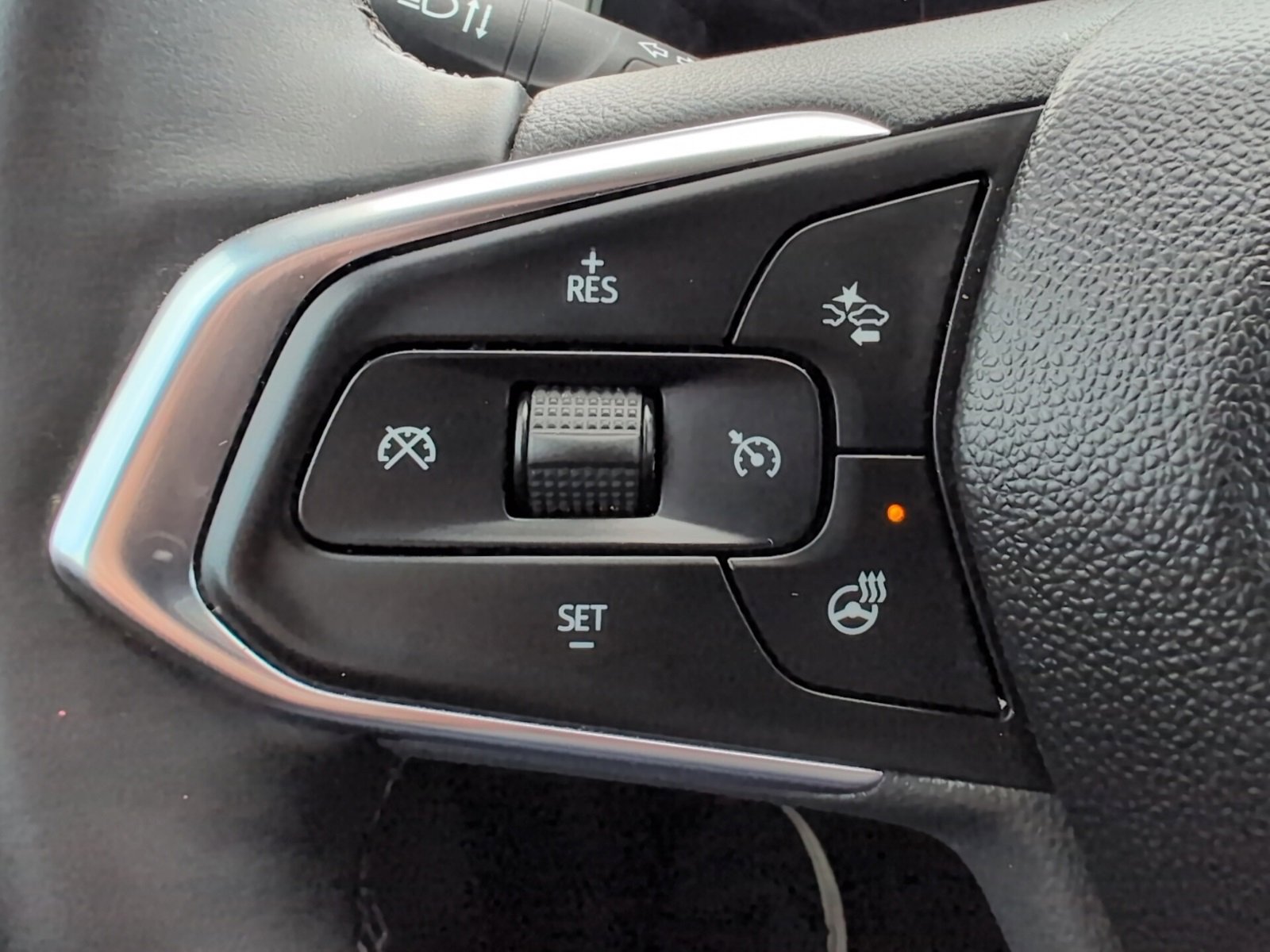 Used 2025 Chevrolet Trax ACTIV w/ Driver Confidence Package image 22