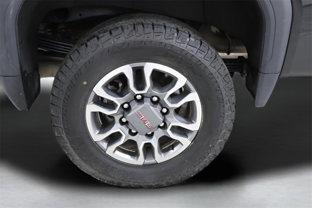 Used 2024 GMC Sierra 2500 SLT w/ SLT Convenience Package image 31