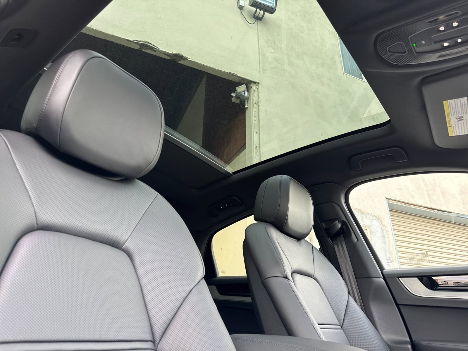 New 2026 Porsche Cayenne Coupe image 17