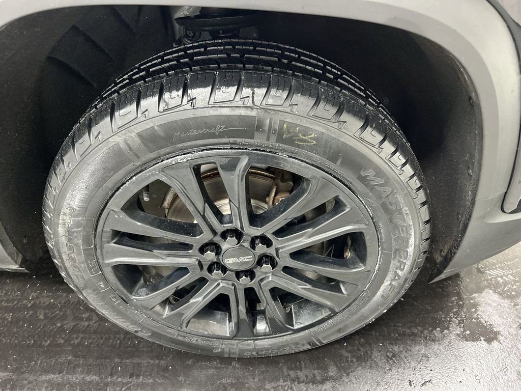 Used 2022 GMC Acadia SLE w/ Driver Convenience Package AWD/4WD image 8