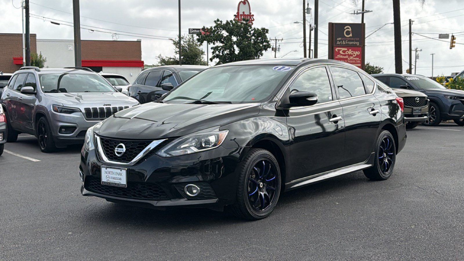 Used 2017 Nissan Sentra SR Turbo w/ SR Midnight Edition FWD image 8