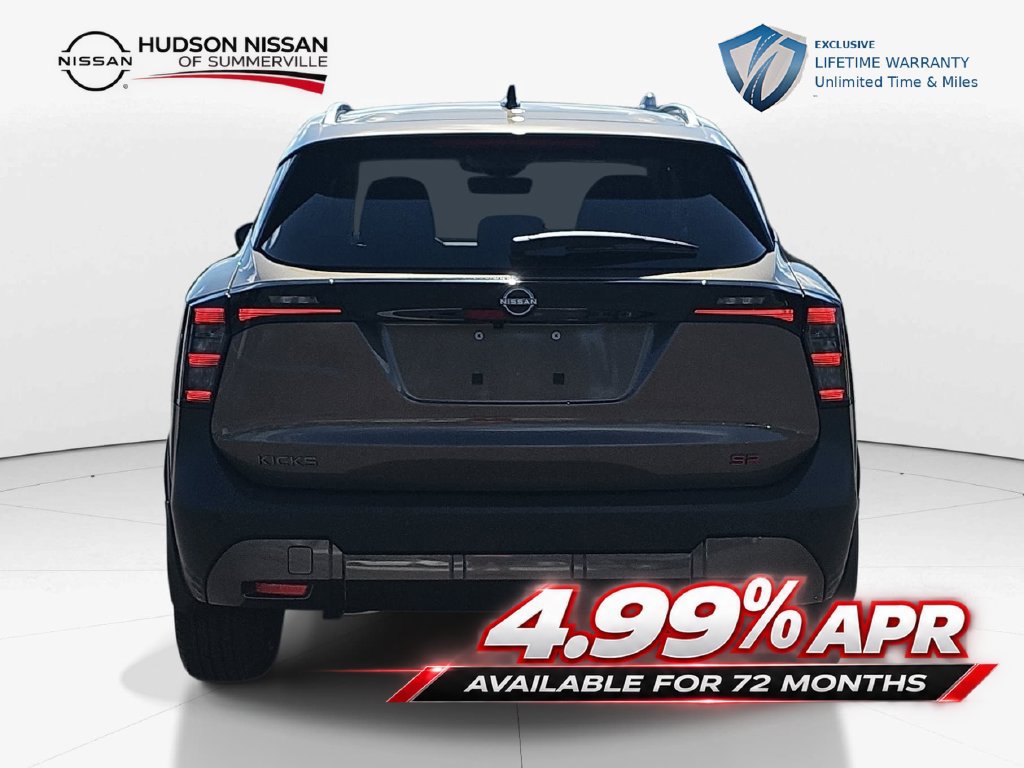 Used 2026 Nissan Kicks SR w/ SR Premium Package FWD image 8
