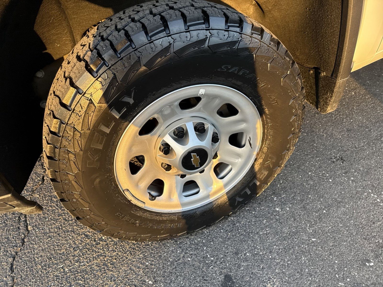 Used 2025 Chevrolet Silverado 2500 W/T image 11