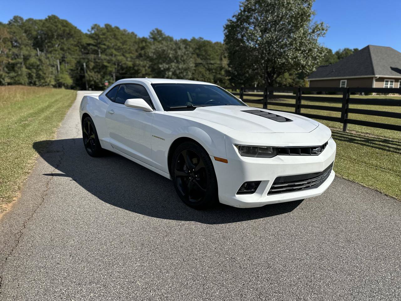 Used 2014 Chevrolet Camaro SS w/ RS Package RWD image 4