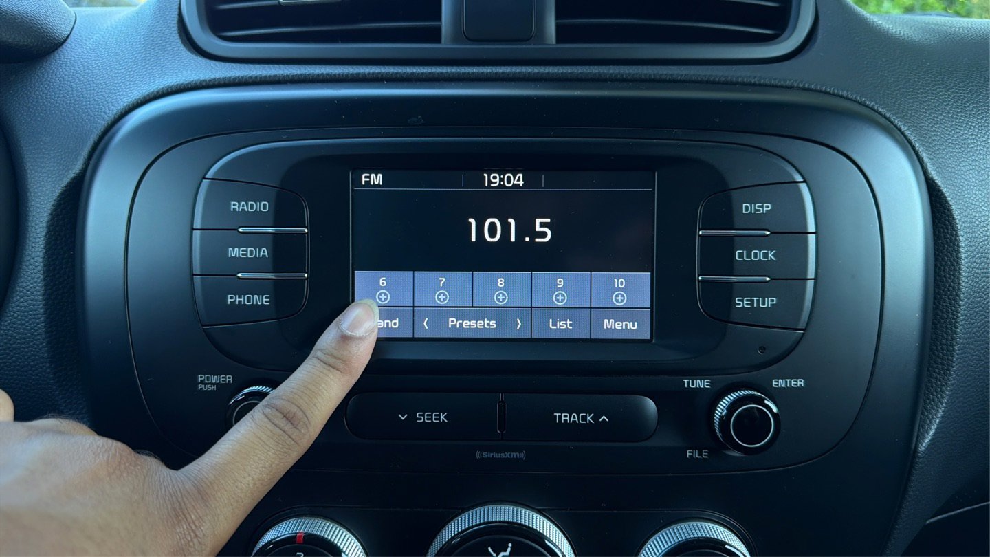Used 2019 Kia Soul FWD image 18