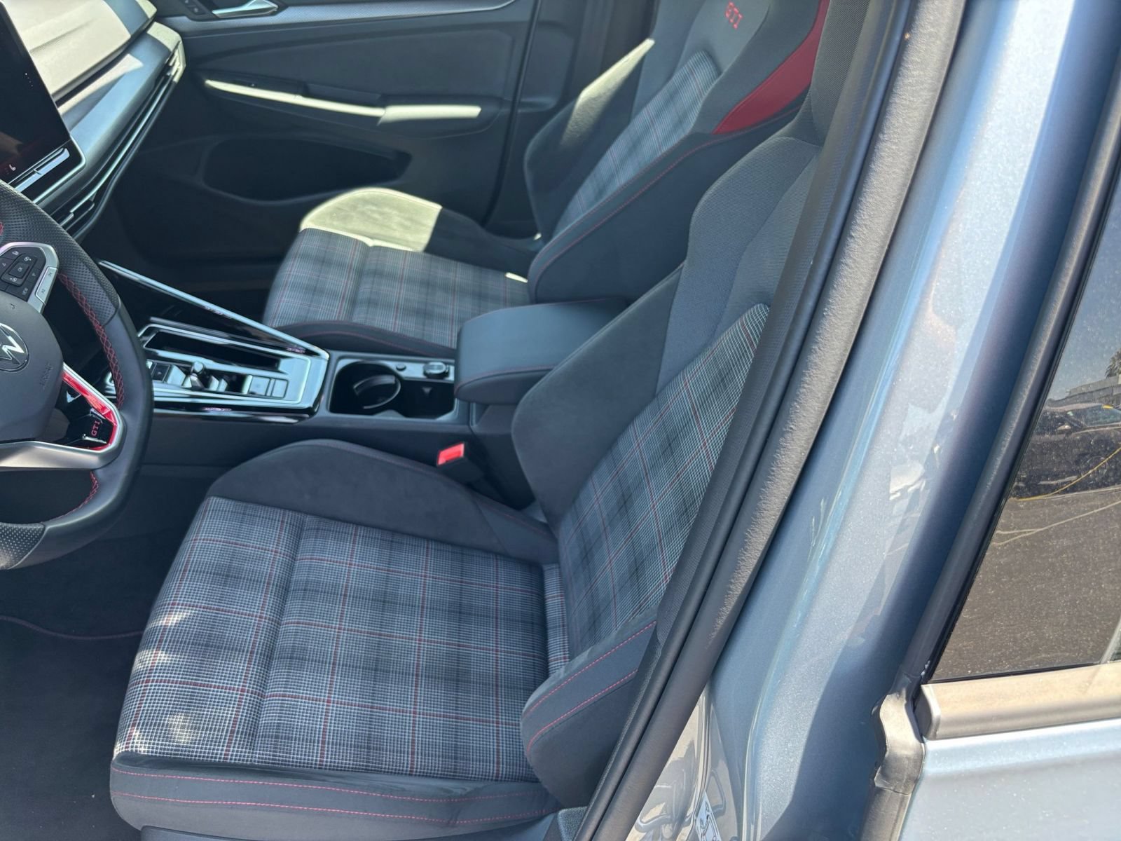 Used 2026 Volkswagen Golf S FWD image 18