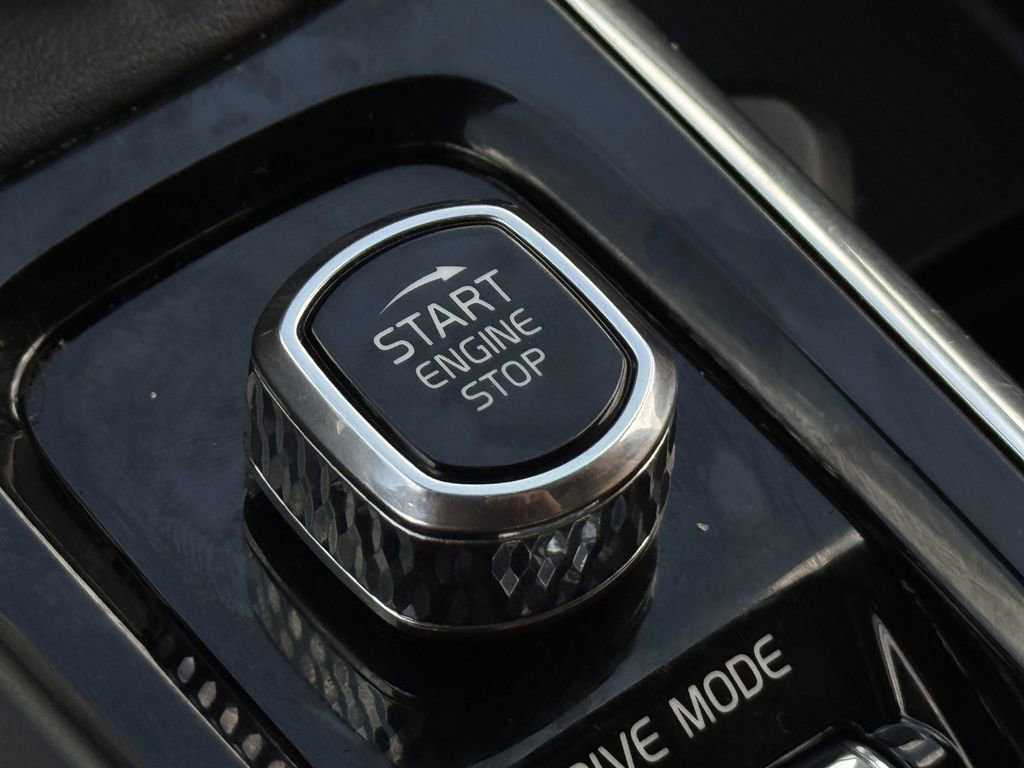 Used 2020 Volvo XC60 T5 Inscription image 21