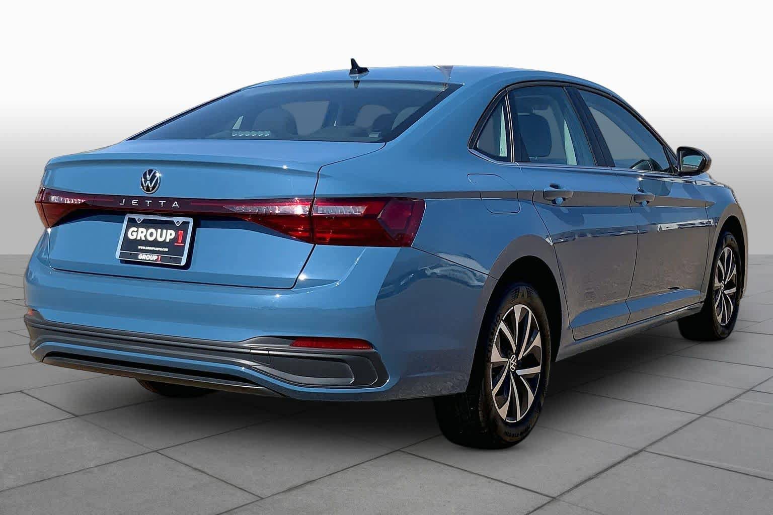Used 2025 Volkswagen Jetta S FWD image 12