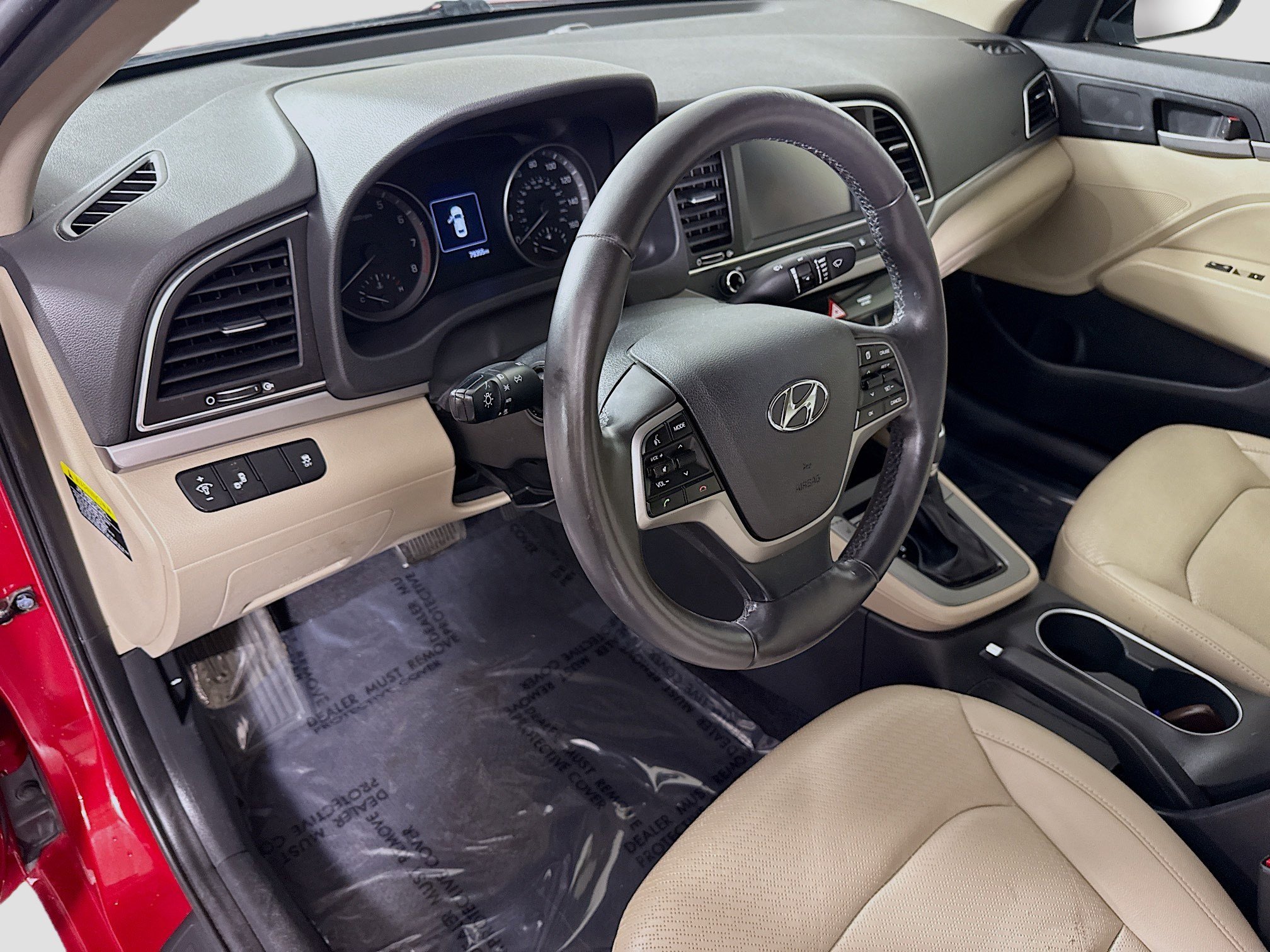 Used 2017 Hyundai Elantra Limited image 23