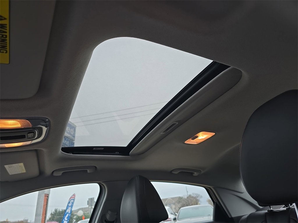 Certified 2023 Hyundai Elantra Limited image 28