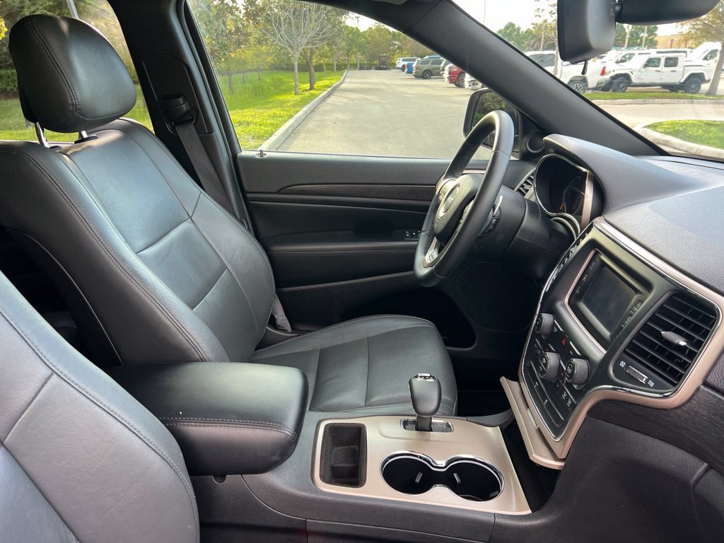 Used 2014 Jeep Grand Cherokee Laredo w/ Quick Order Package 23E RWD image 17