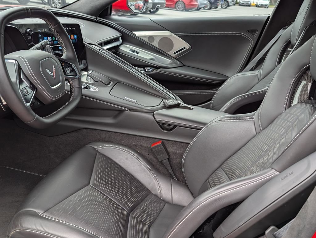 Used 2025 Chevrolet Corvette Stingray Premium Cpe w/ 3LT image 10
