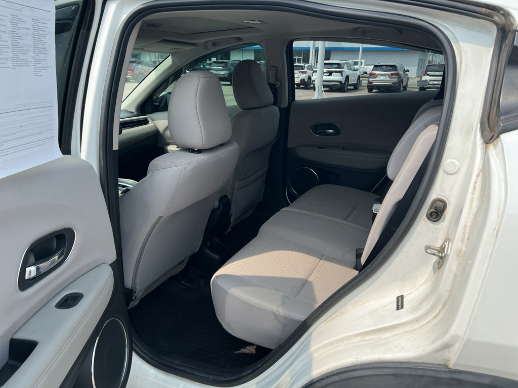 Used 2017 Honda HR-V EX image 10
