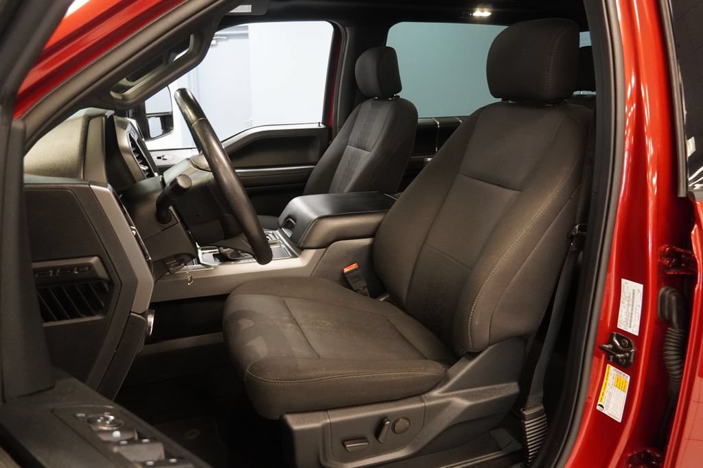 Used 2020 Ford F150 XLT w/ Equipment Group 302A Luxury AWD/4WD image 3