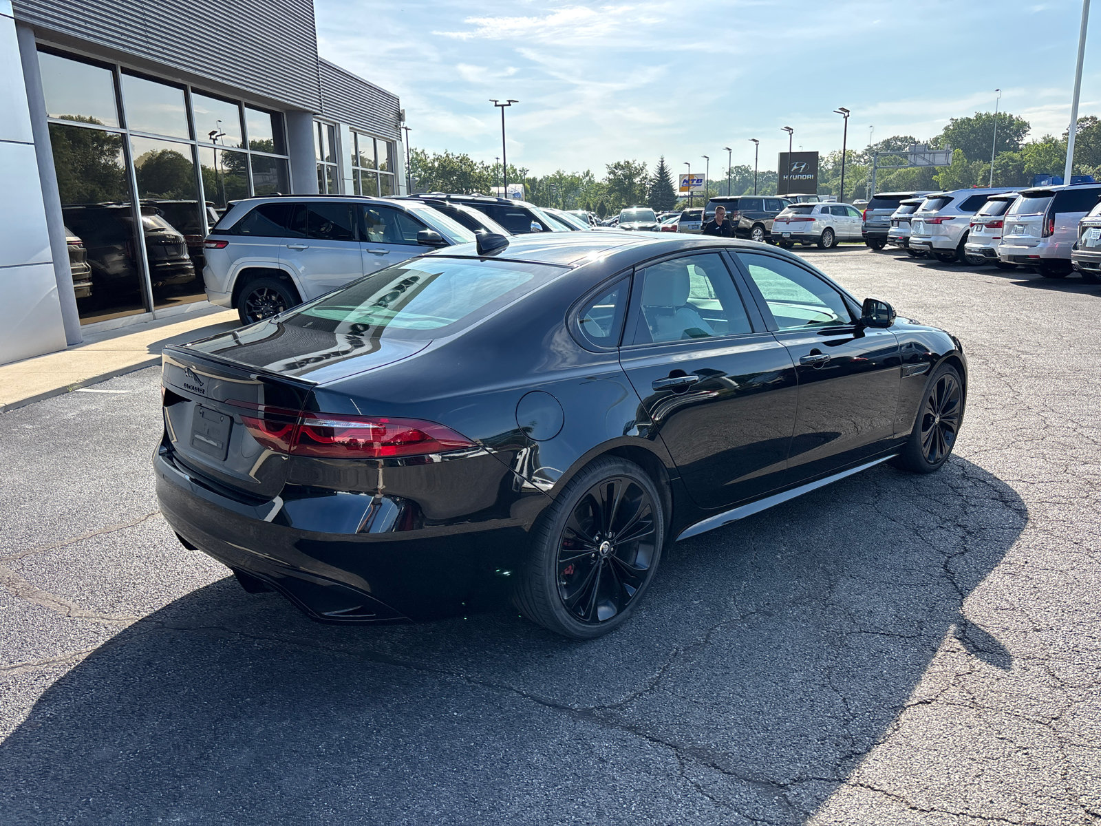 Used 2024 Jaguar XF R-Dynamic SE AWD/4WD image 7